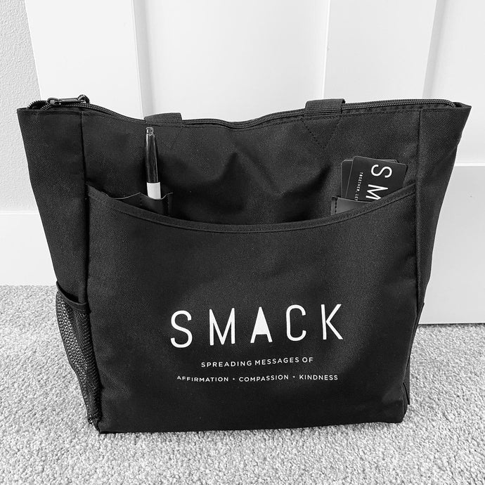SMACK {tote}